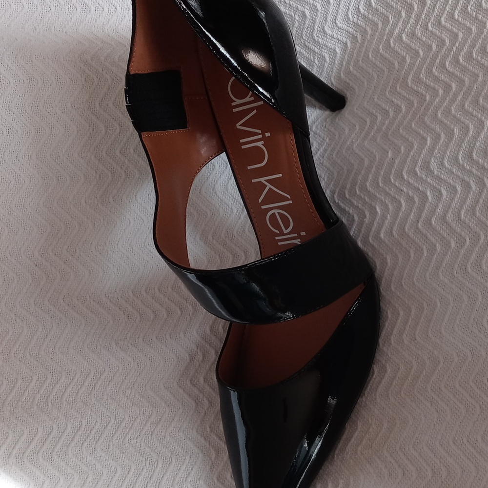 Womens shoes
